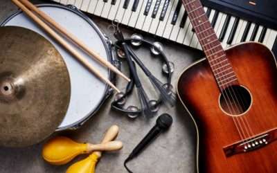 Fundación Cultural Los Jaivas y School of Rock abren convocatoria para postular a su beca de educación musical