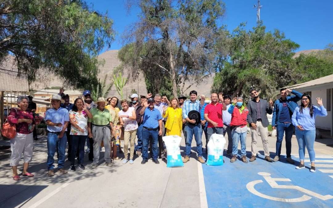 Culmina entrega de sacos de fertilizantes a pequeños agricultores de Atacama