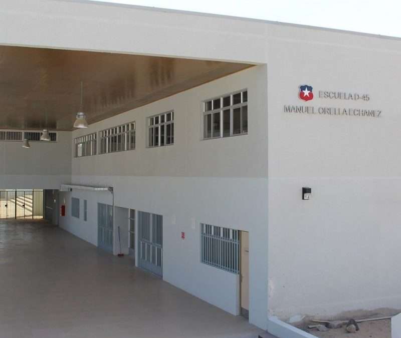 Apoderados denuncian despidos injustificados de docentes diferenciales en escuela de Caldera.