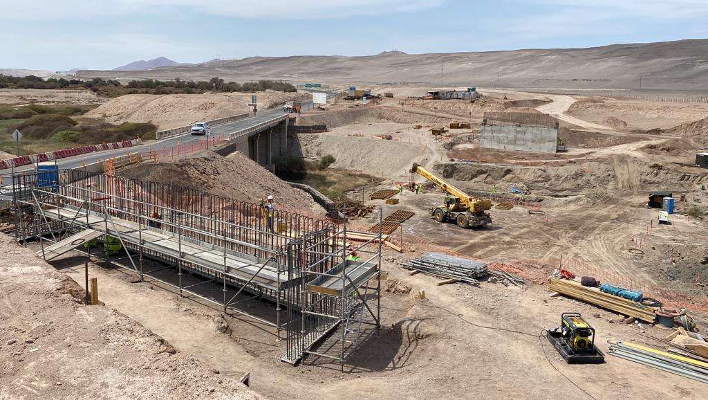 Ministerio de Obras Públicas construye un nuevo Puente Quillagua en Ruta 5 sobre el cauce del Río Loa
